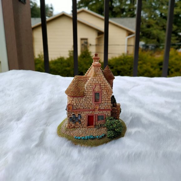 Liliput Lane & David Winter Miniature Cottages - Picture 4 of 16